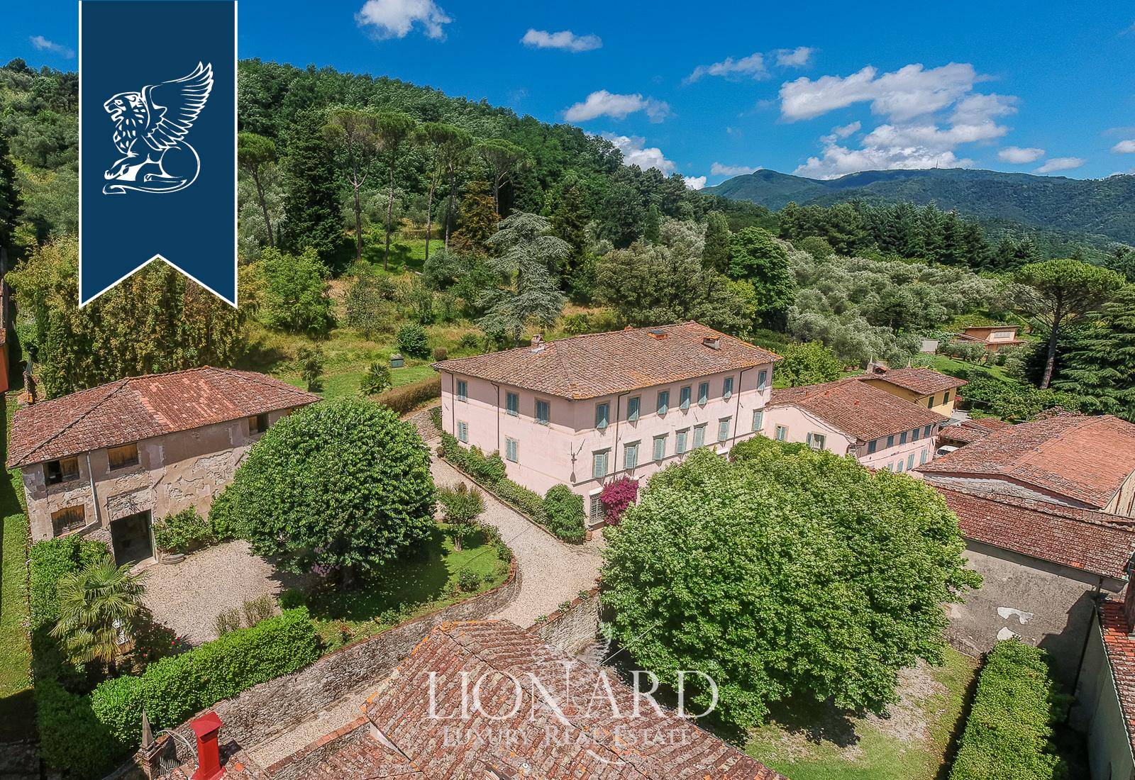 Villa in Vendita a Lucca: 0 locali, 3000 mq - Foto 1