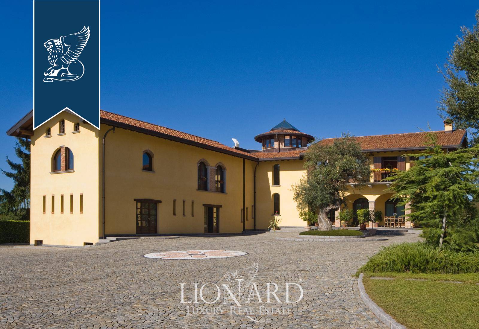Villa in Vendita a Montano Lucino: 0 locali, 1200 mq - Foto 1